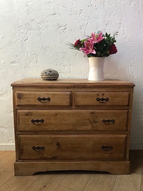 Wooden chest of drawers iron handles