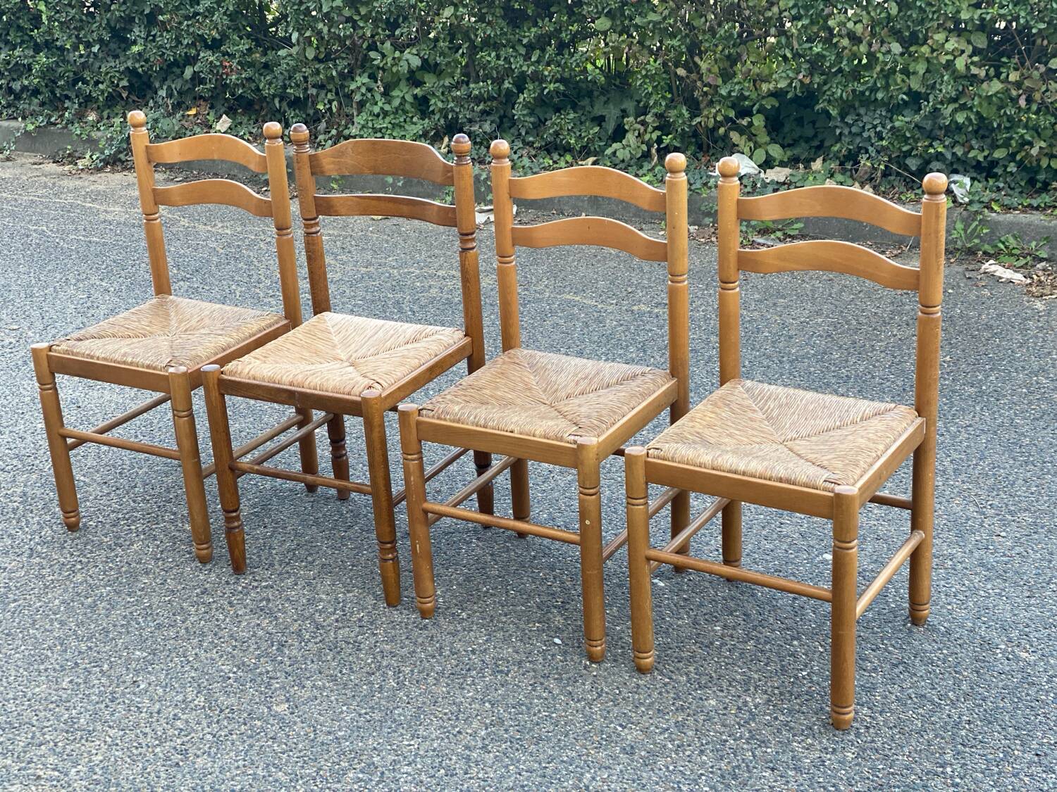 4 chaises bois massif et paille