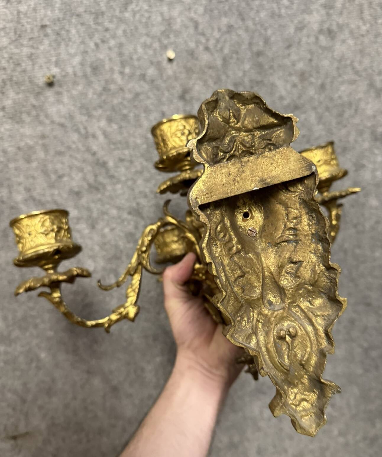 Important pair of Louis XV style bronze wall lights