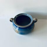 Sandstone pot or garnish