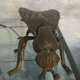 Cendrier mouche en laiton ancien