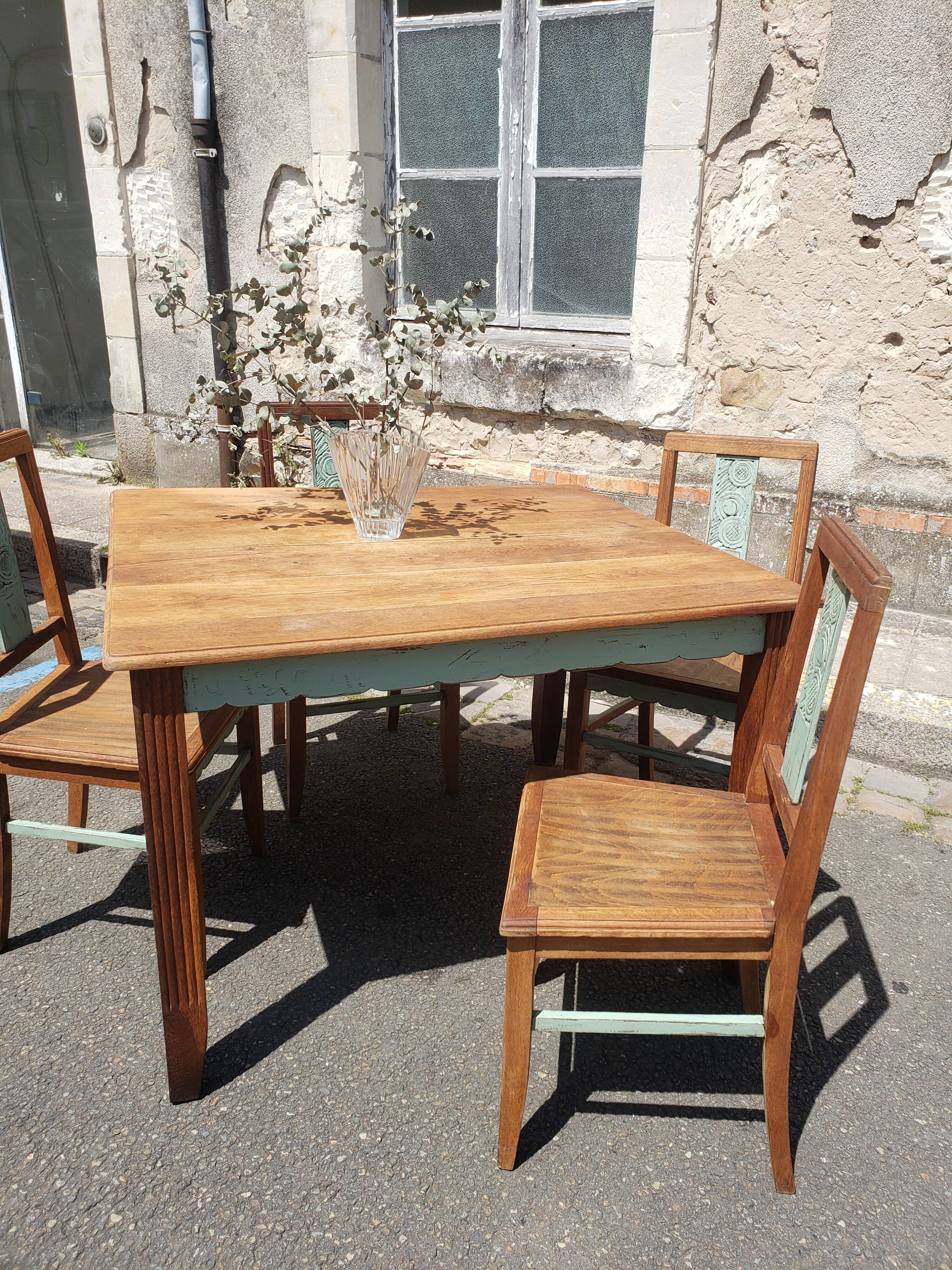 Table and chairs art deco wood and pastel