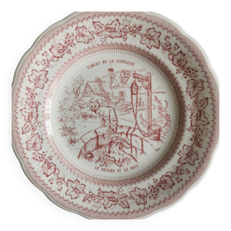 Dessert plate. Museum of earthenware of Gien. Plate N°5 Fables de la Fontaine