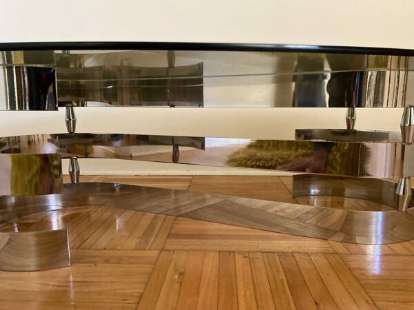 Table basse ovale en métal chromé et verre fumé