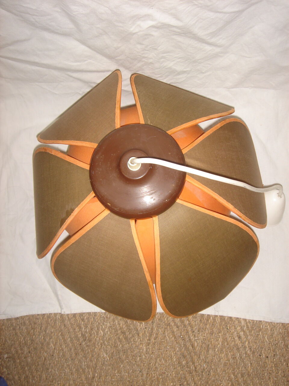 Suspension fleur seventies de 1970