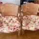 Paire de fauteuils cannés style Louis XV en bois sculpté