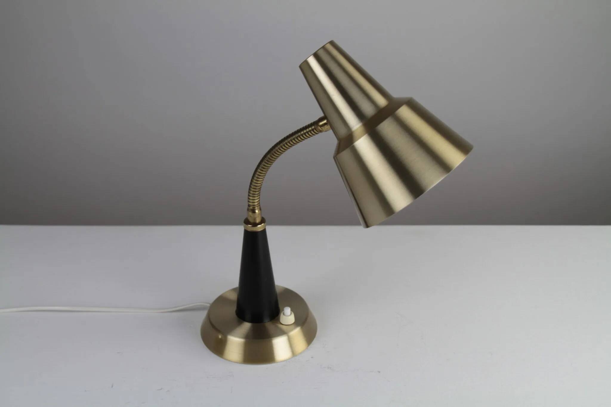 Table / Desk Lamp Model 600/5 by Gemi — Swedish Modernism in Black & Brass, 1960s