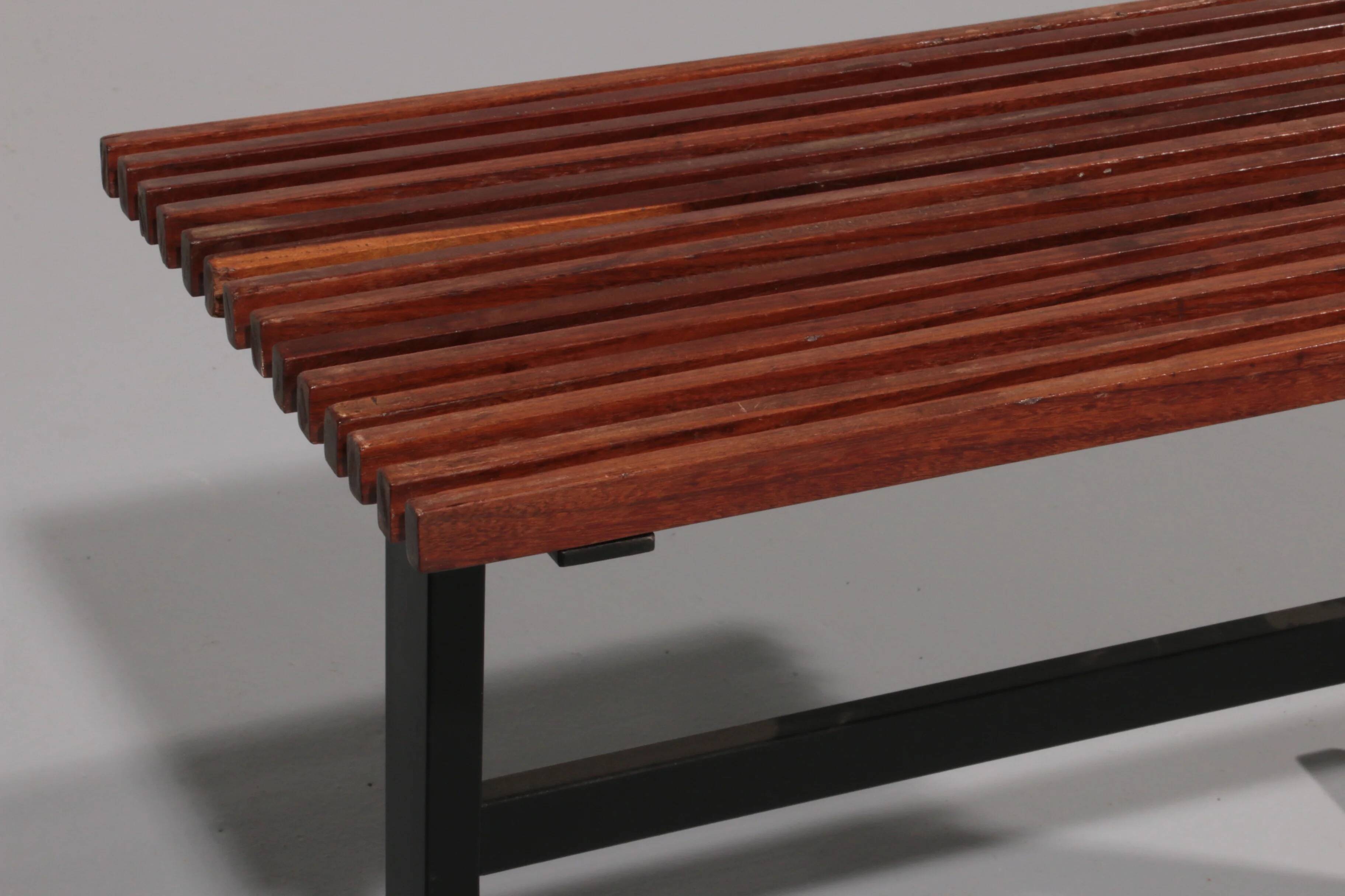 Mid-century Italian bench 1960s with black metal frame, gilded brass legs and solid teak slats