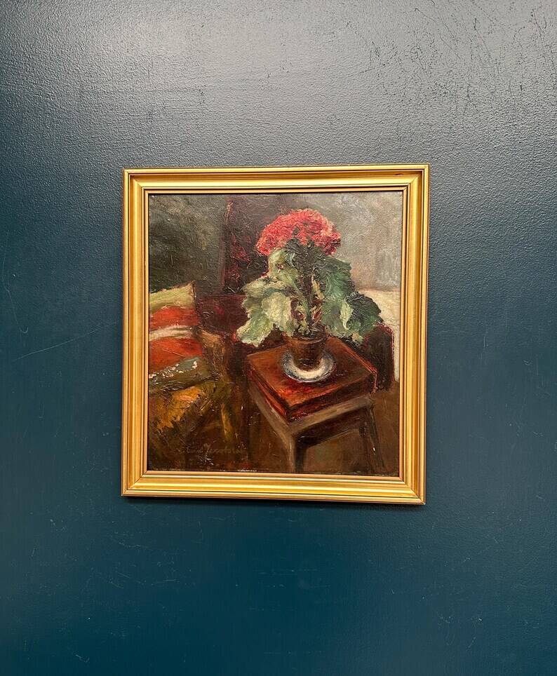 Original Swedish Oil on Panel - "Cineraria i Kruka" by Elna Jacobsson - Signed - Vintage and Framed - 48 × 43.5 cm (18.9" × 17.1")