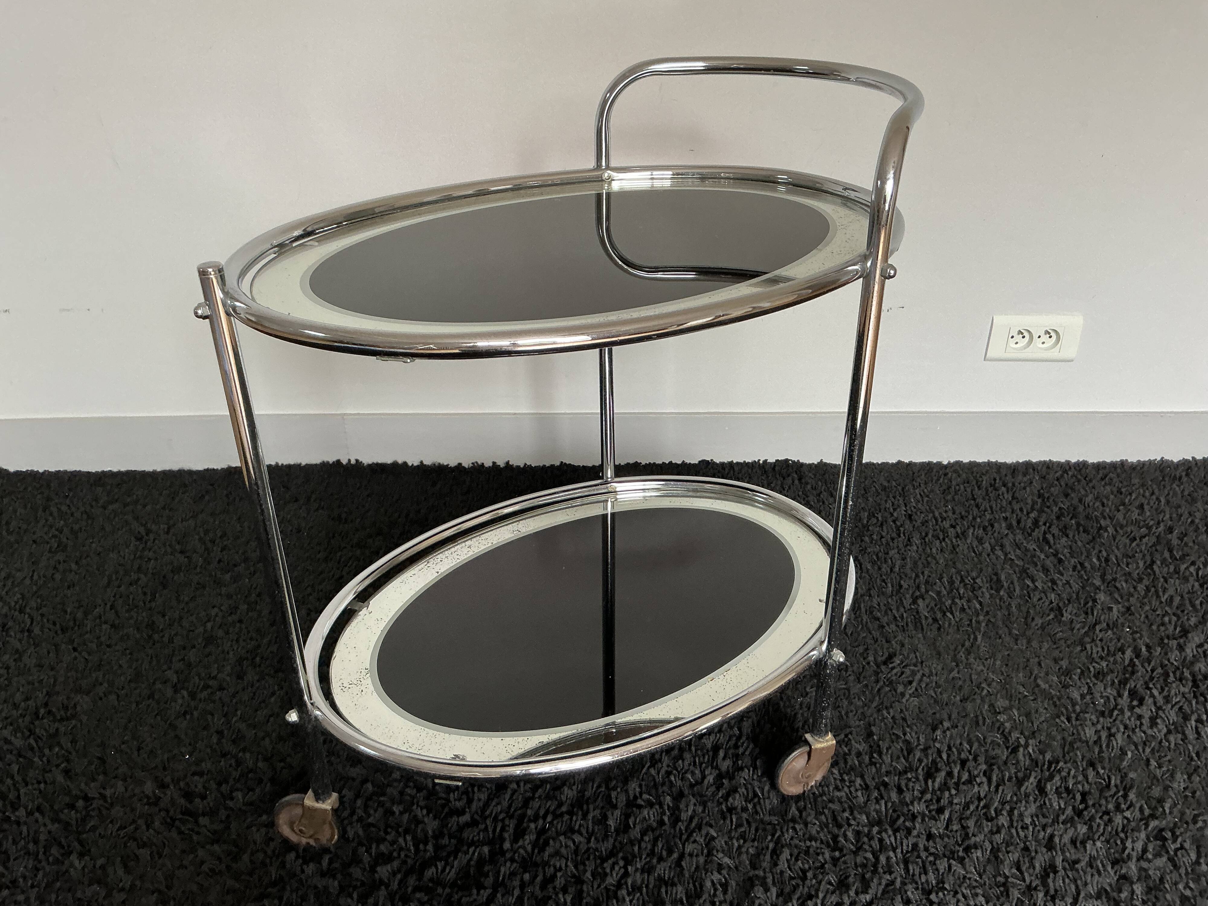 Art Deco dessert table