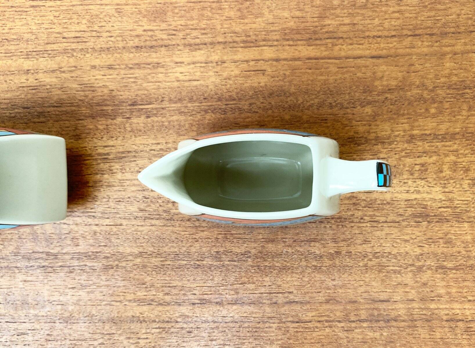 Milk jug and sugar bowl from the Flash One postmodern series by Dorothy Hafner for Rosenthal, 1980s, set of 2.