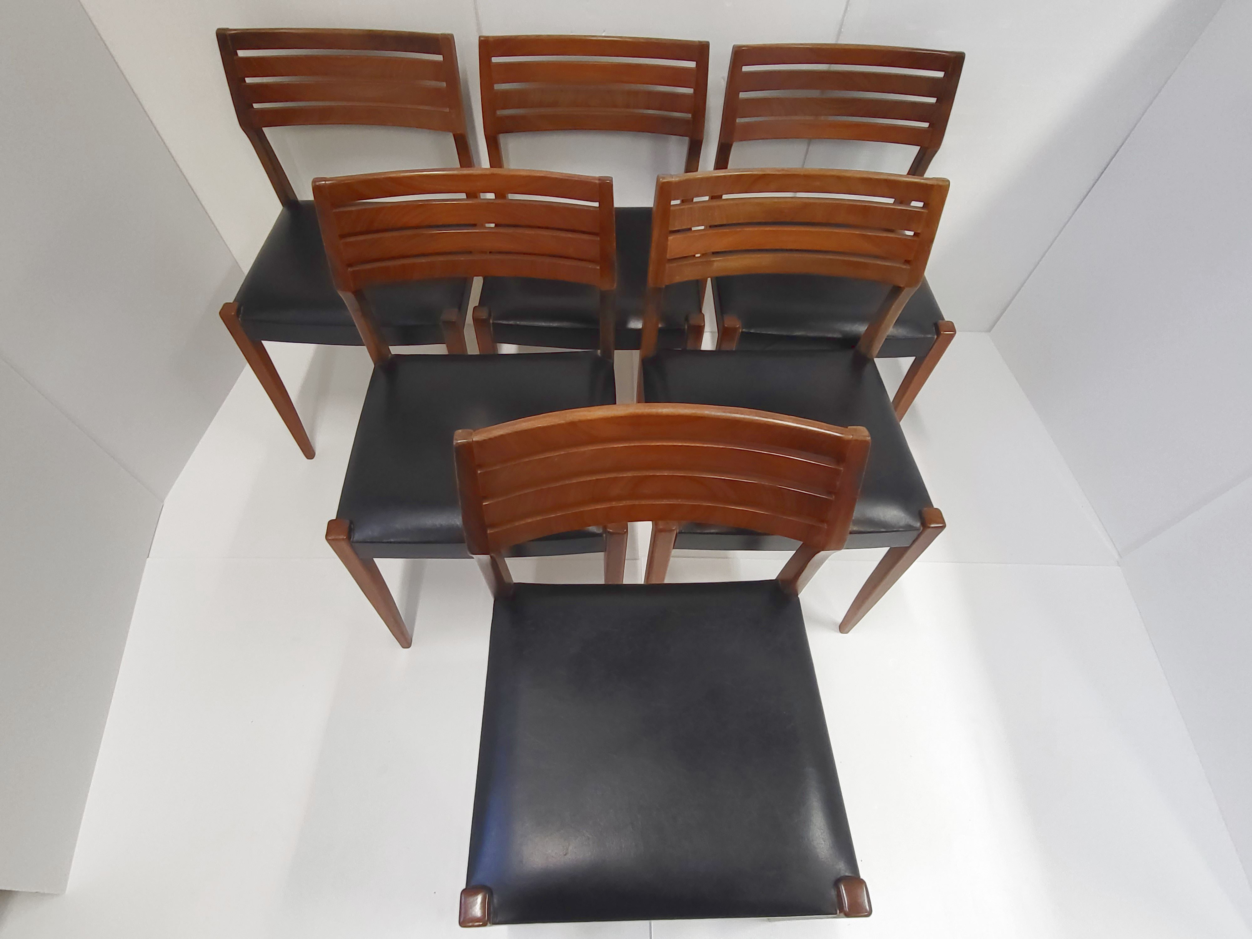 Suite of 6 Scandinavian chairs 1960 vintage