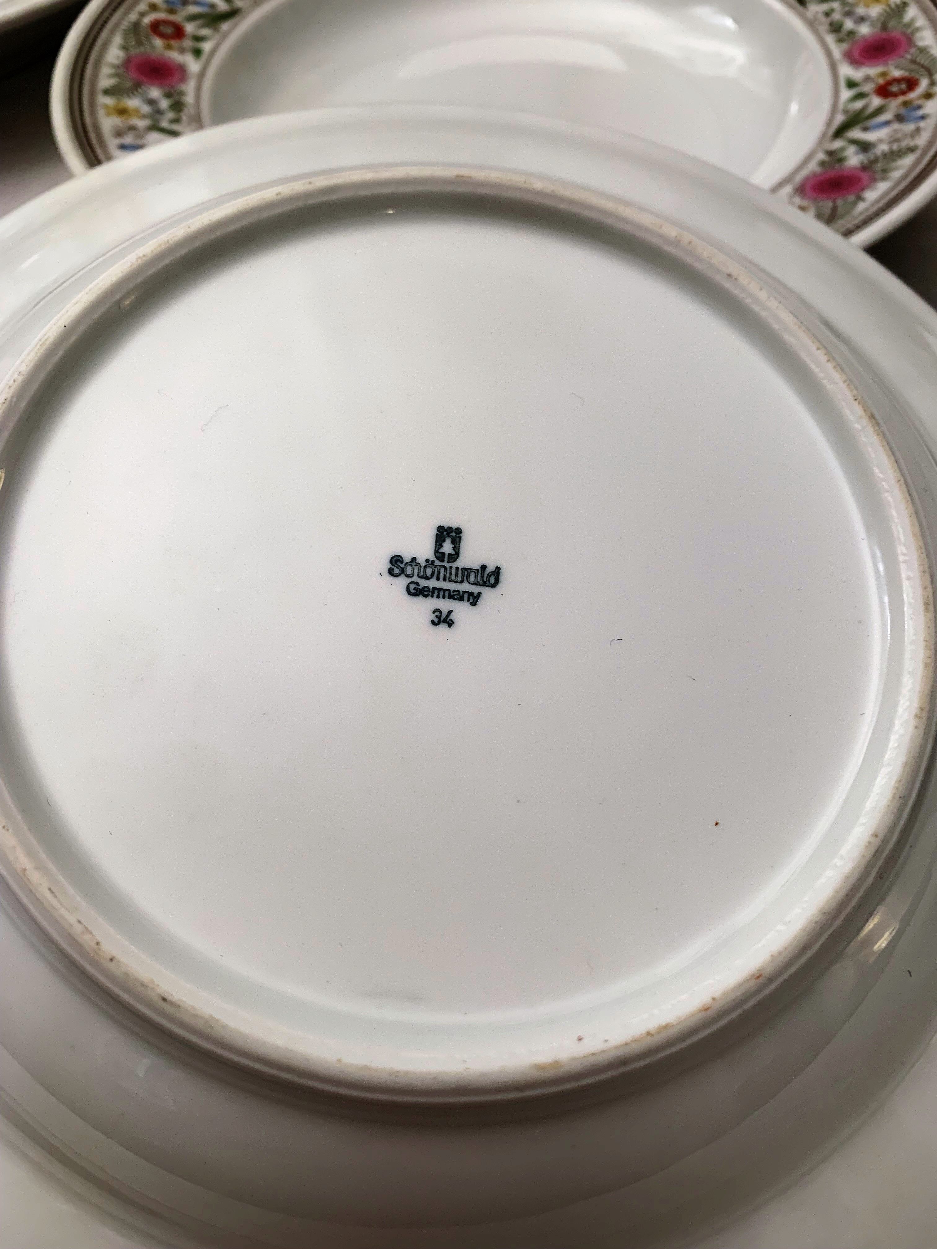 Hollow porcelain plates