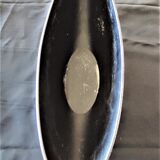 Empty white pocket oval shape