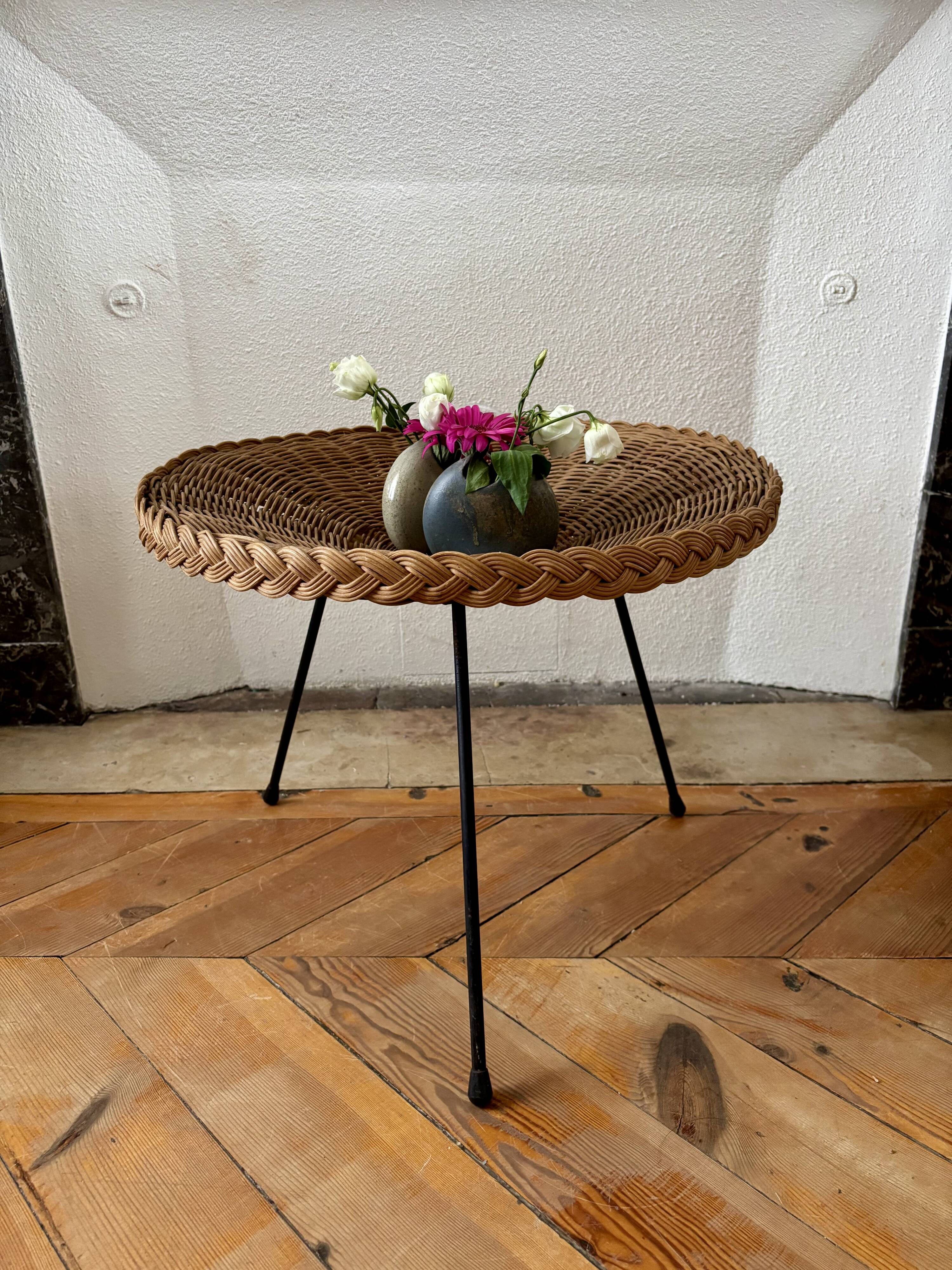 Vintage 1960s wicker coffee table
