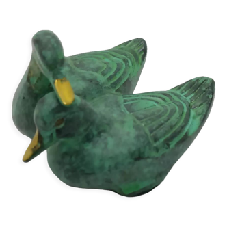 Deux canards verts et dorés en laiton