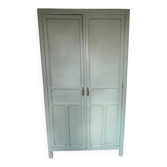 Armoire parisienne vert demoiselles