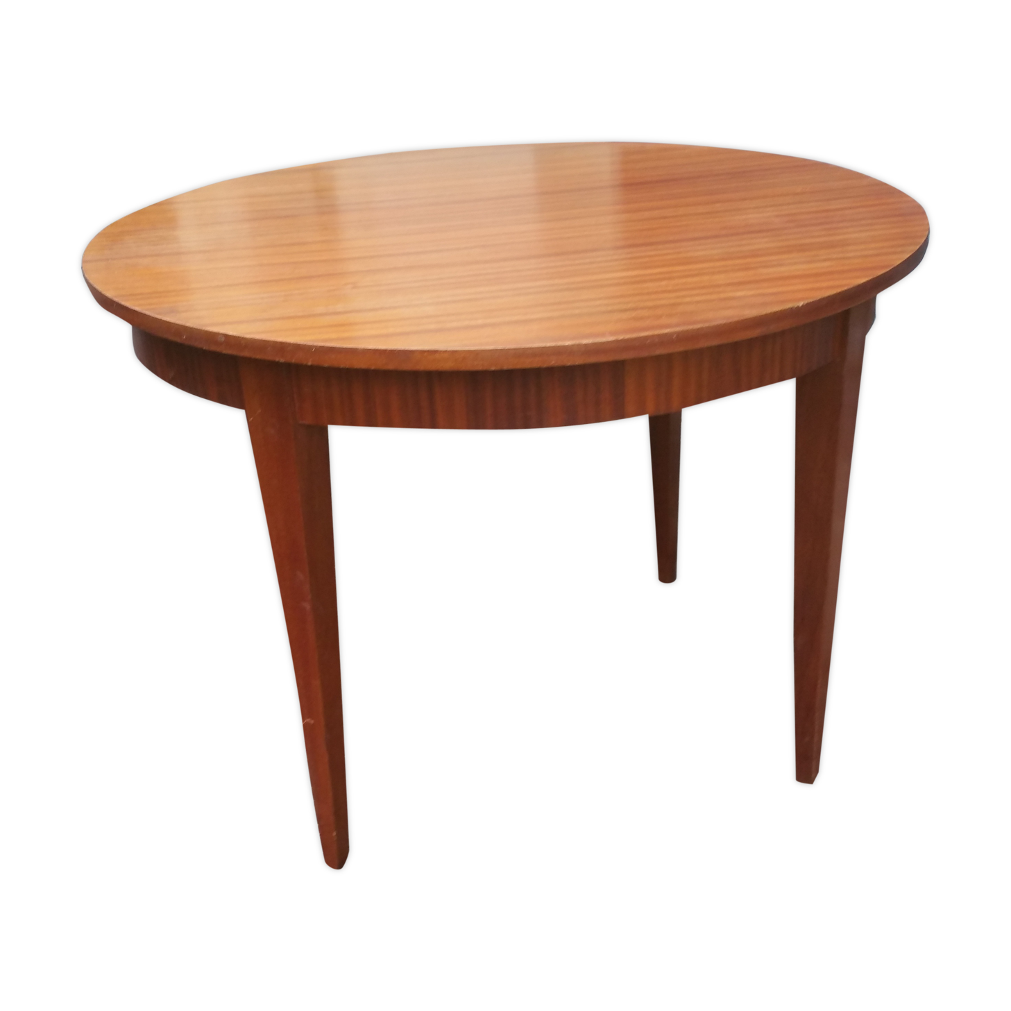 Table scandinave