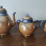 Bird tea service in winter