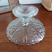Glass fruit bowl on foot