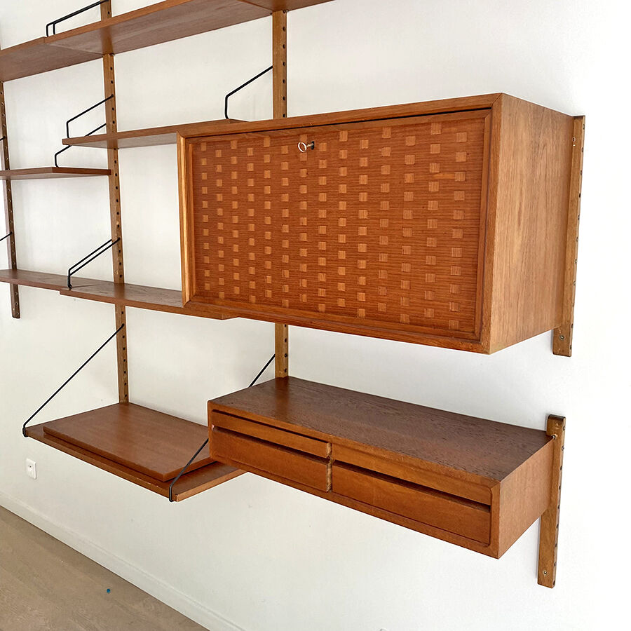 Modular shelf design Poul Cadovius 1960