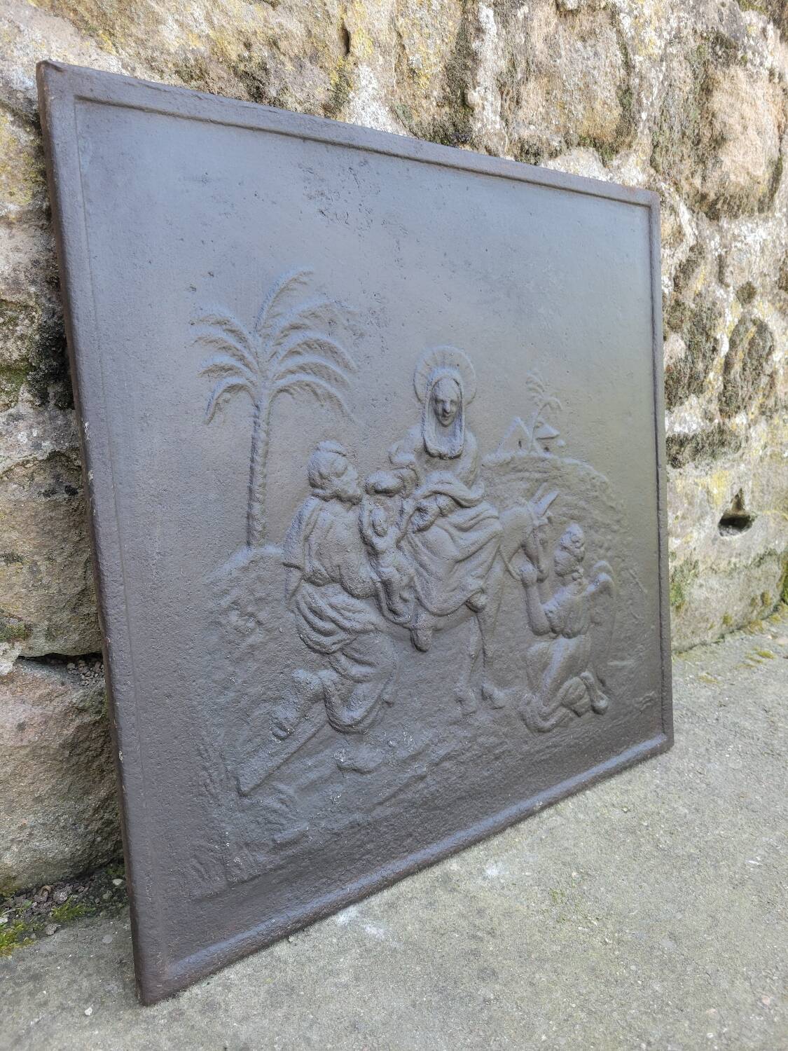 Cast iron fireplace plate