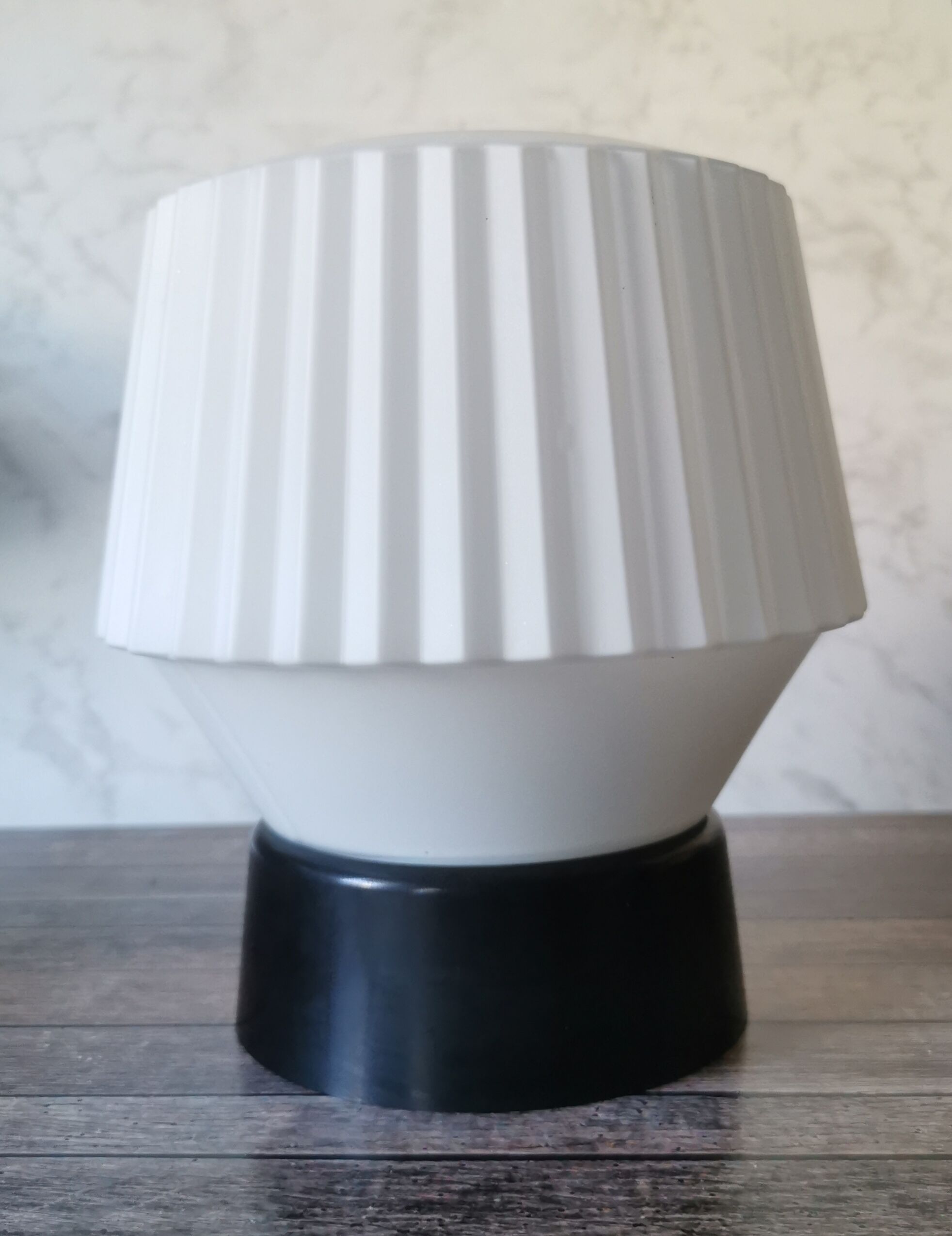 Philips vintage ceiling lamp pleated glass