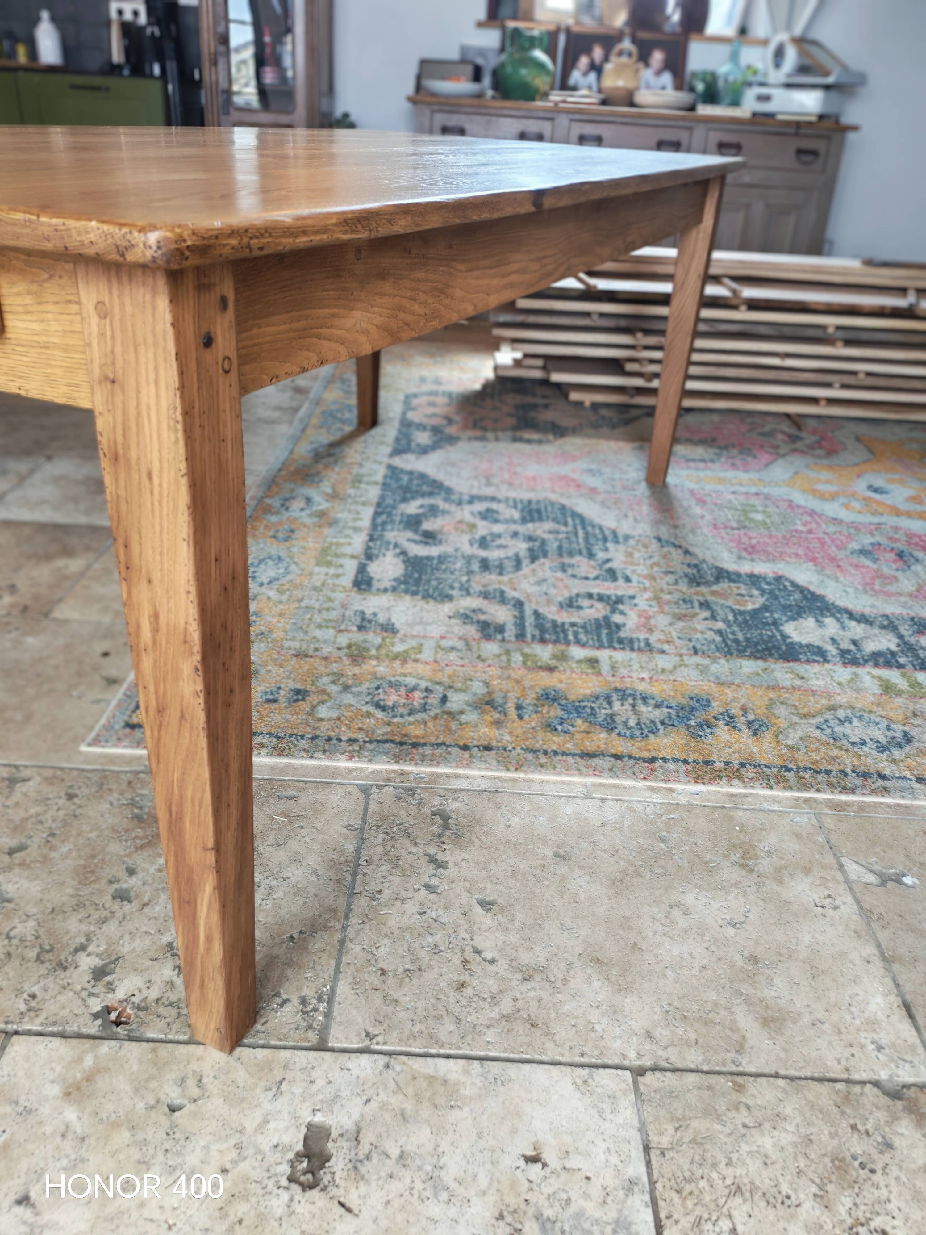 Table de ferme en chêne massif 200x100 avec sa rallonge de 60x100