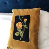 Velvet cushion