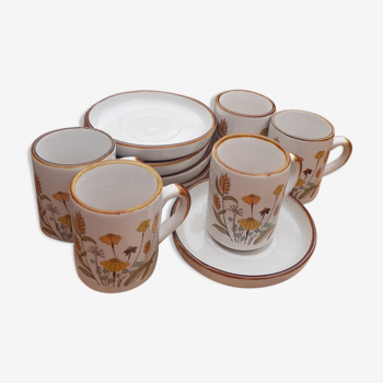 Coffee cups and saucers