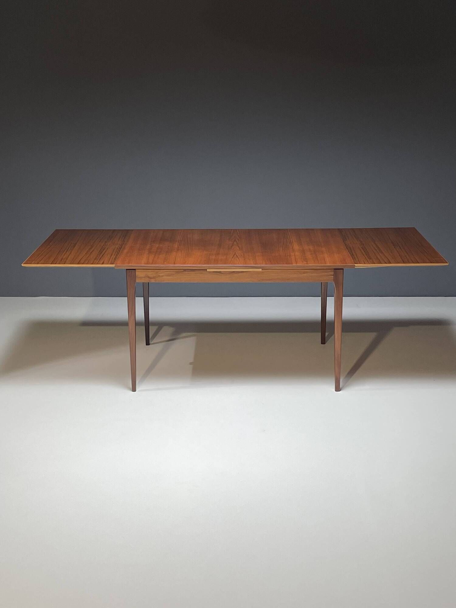 Table à l’italienne Bulke des années 1960