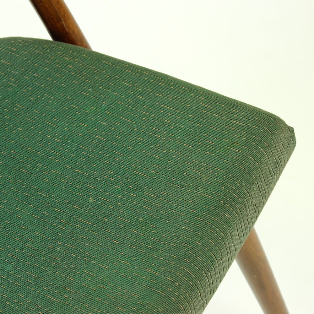 Bentwood chairs by Ton design Antonin Suman, Czechoslovakia, circa 1960