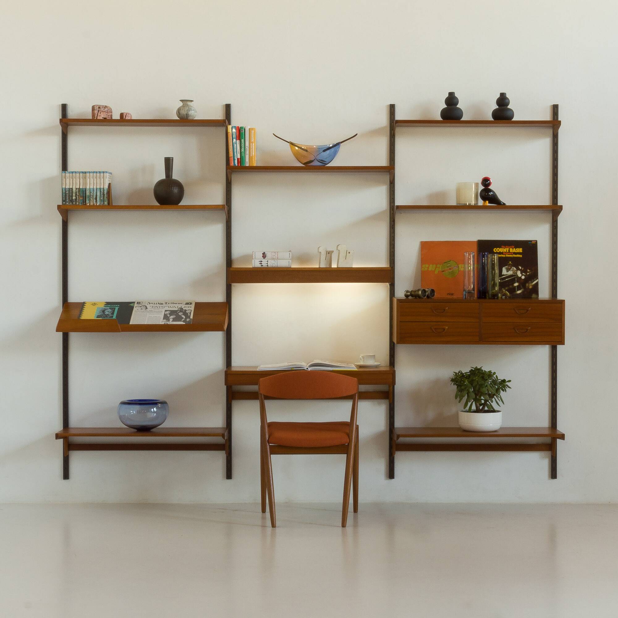 Kai Kristiansen teak wall unit with a desk and a lamp, FM Mobler, 1960s