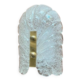 Murano wall lamp in cracked glass and gilded brass, Italian design 1970