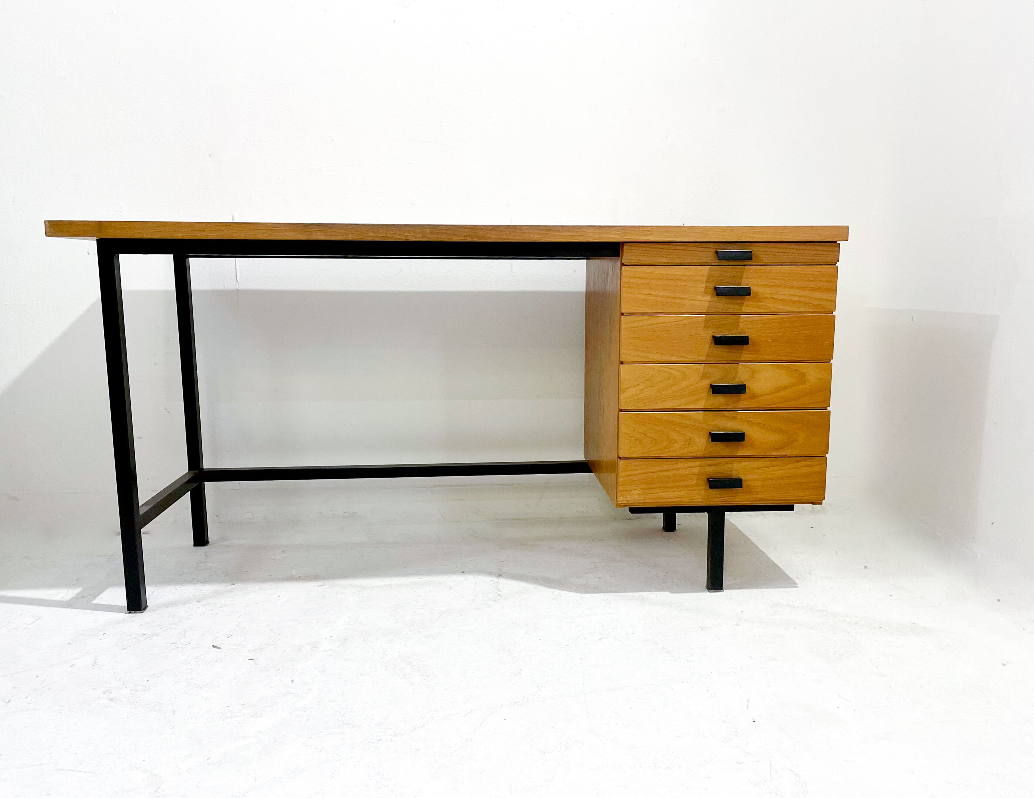 Bureau en bois moderne, 1960s