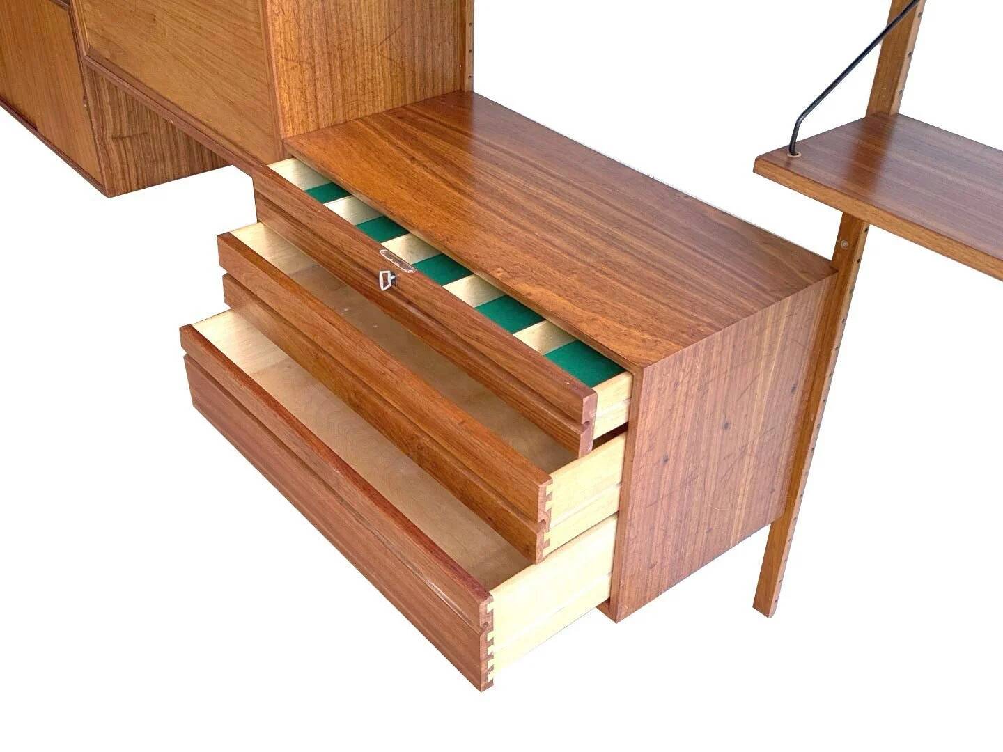 Poul Cadovius Royal System wall unit