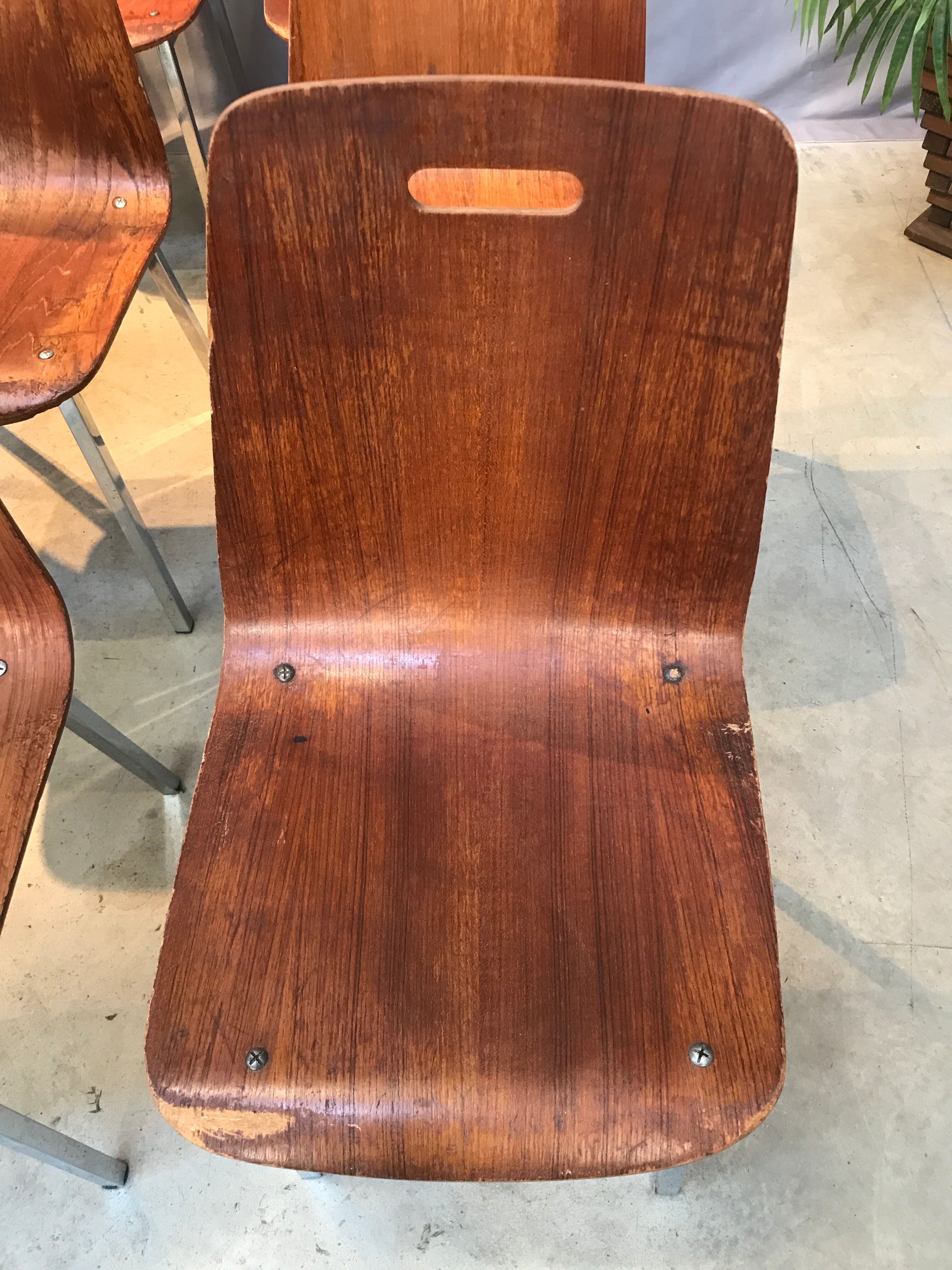Lots of 13 vintage chairs in light wood