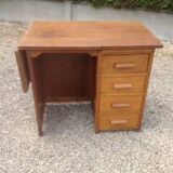 Vintage desk from the 1950s, medium oak
