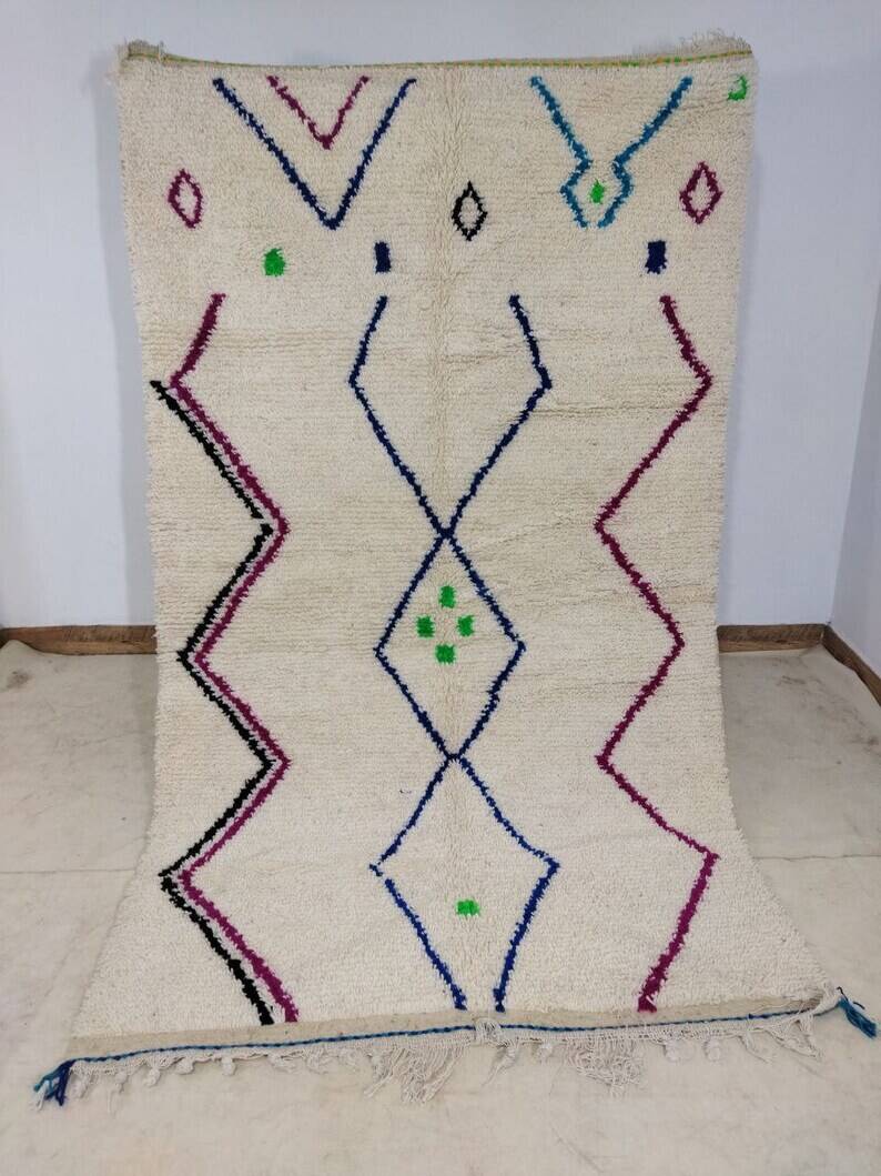 Azilal rug decorated woven in natural wool 250cm×150cm