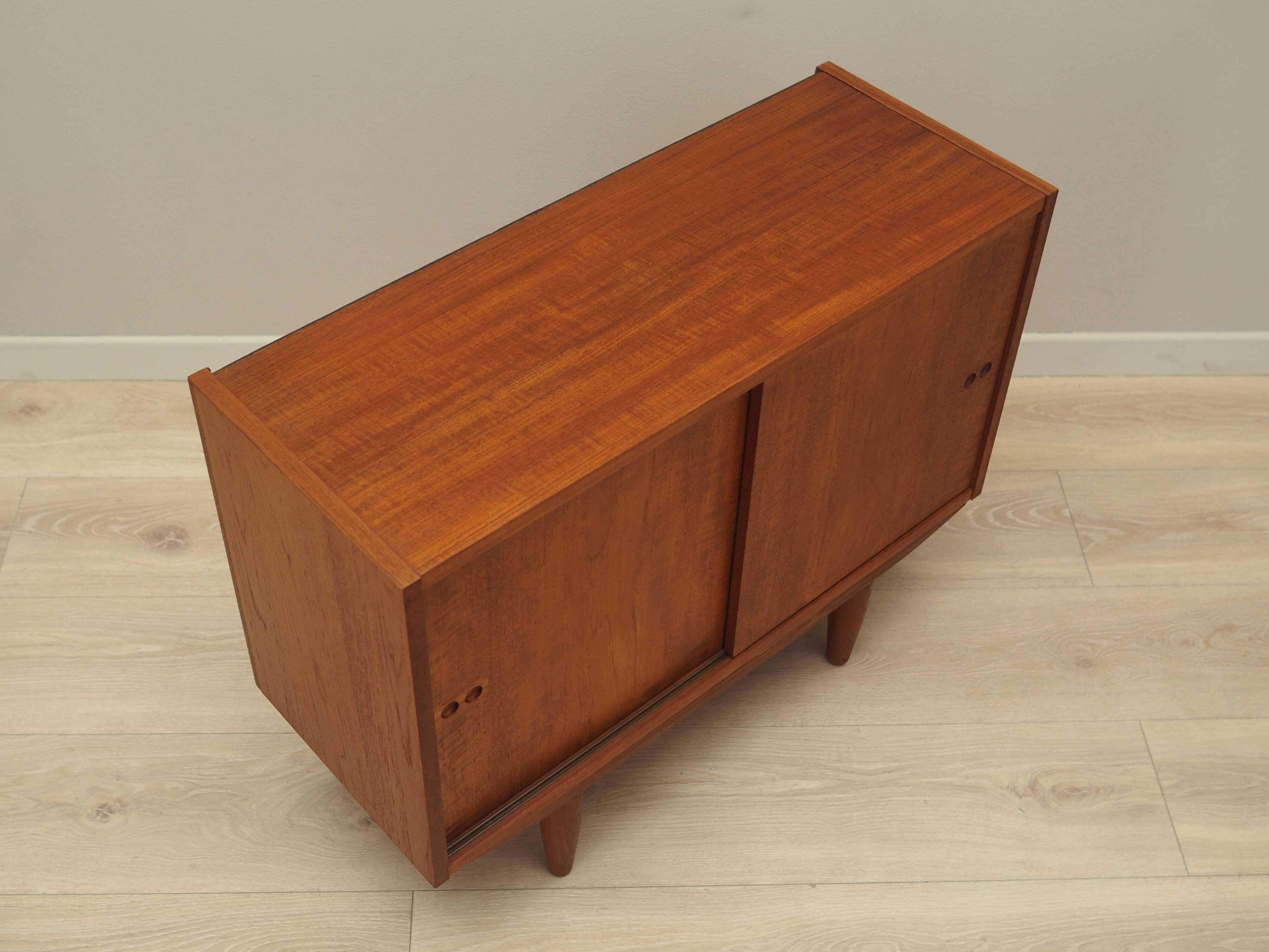 Cabinet danois en teck par Arne Vodder, années 1960