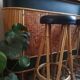Bar en bambou vintage et ses 2 tabourets