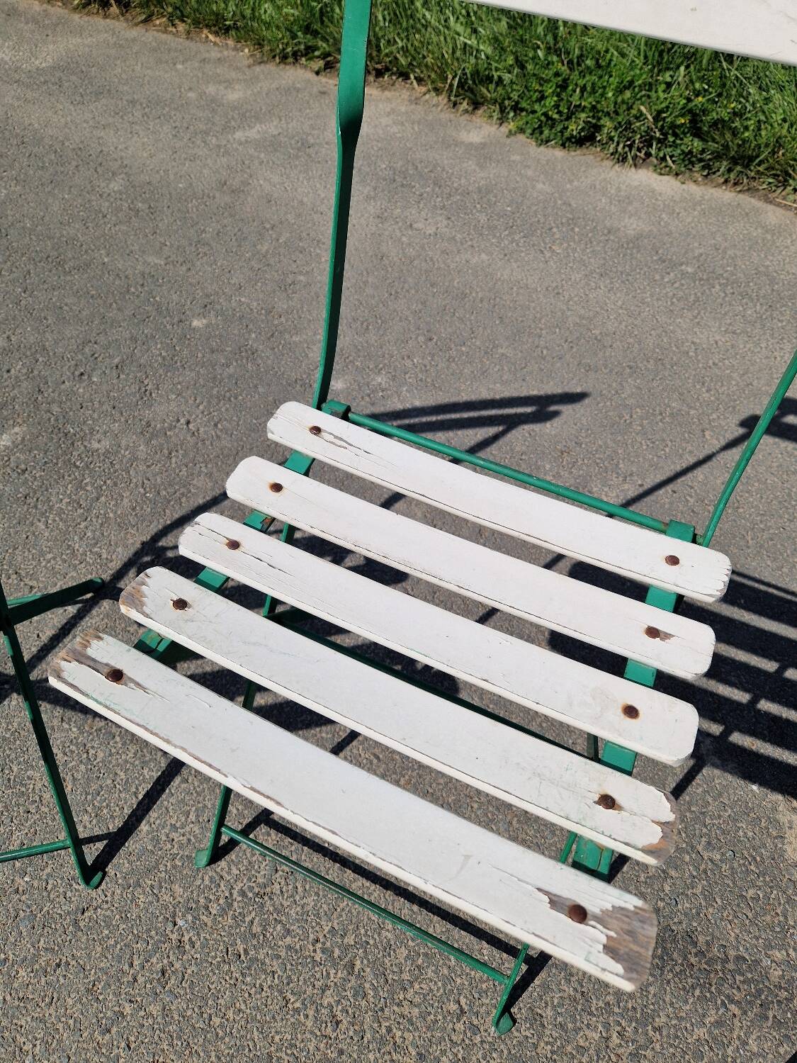 Set of 4 folding wrought iron bistro chairs