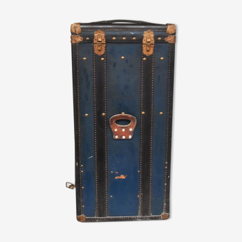 Travel trunk early 20th century blue leather