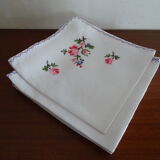 Openwork tablecloth and 8 assorted napkins 230 x 165