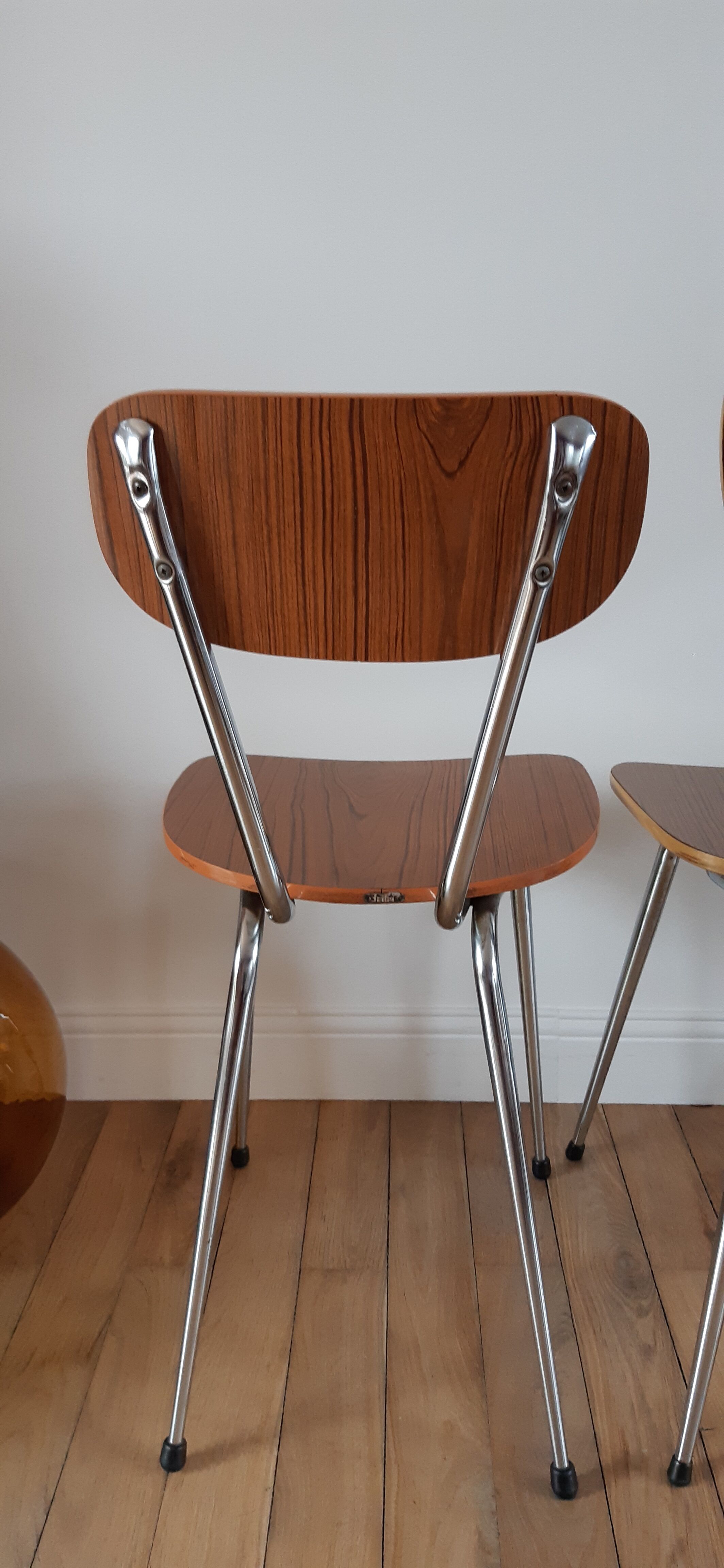 Duo de chaises en formica années 70