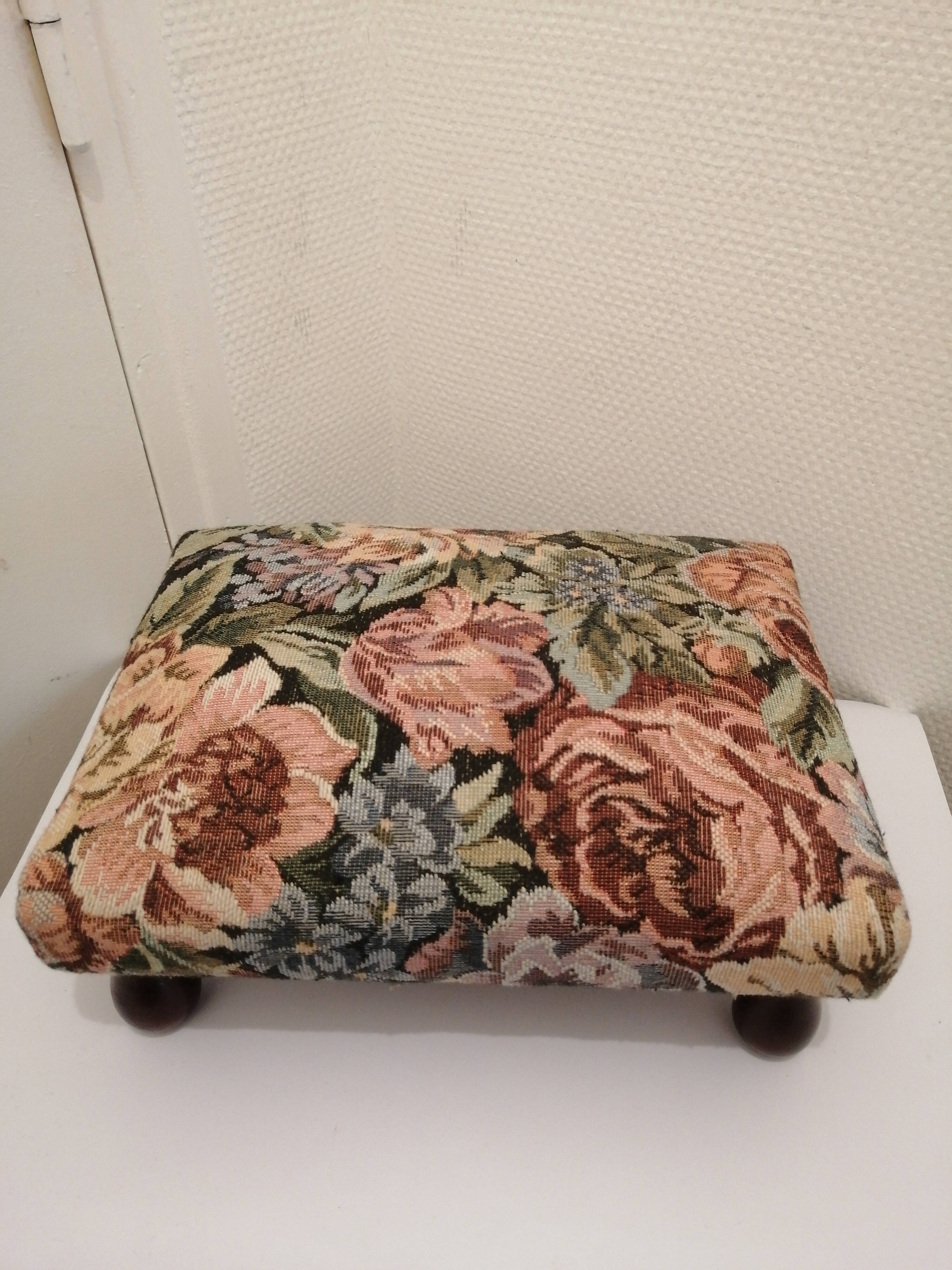 Vintage footrest in wood and fabric