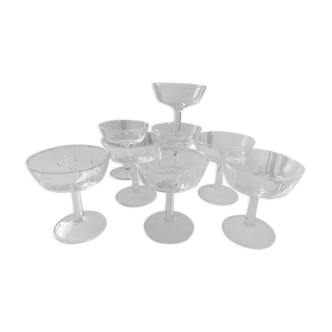 Lot de 8 coupes à champagne en cristal gravées années 50