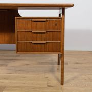 Bureau indépendant en teck modèle 75 de Omann Jun, Danemark, années 1950.