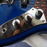 Bass guitar "Stringer"