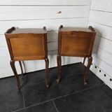 Paire de tables de chevet style Louis XV en merisier
